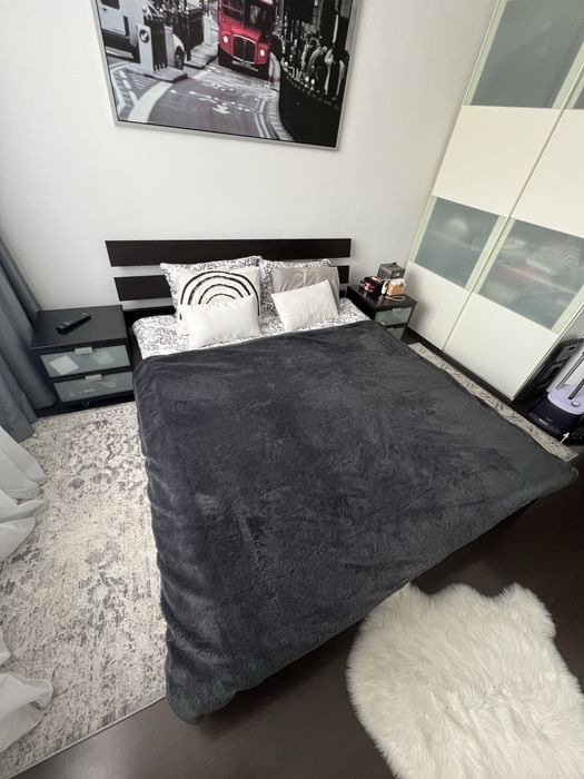 Set pat Ikea + doua noptiere + saltea