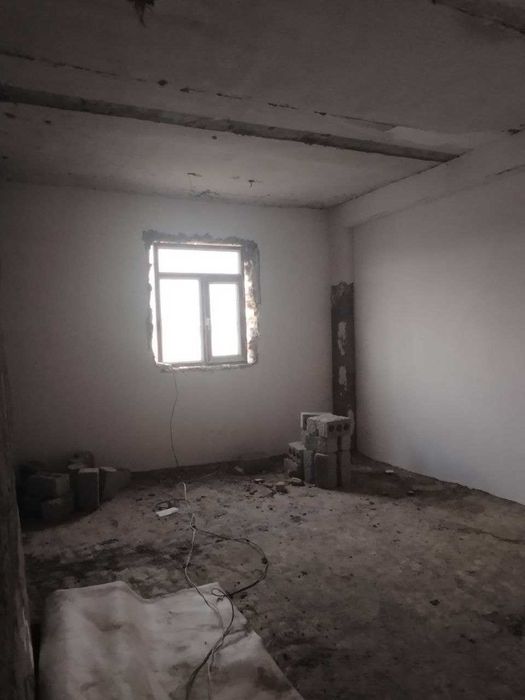 Нежилое здание от владельца в Чиназе. Вдоль речки Чирчика