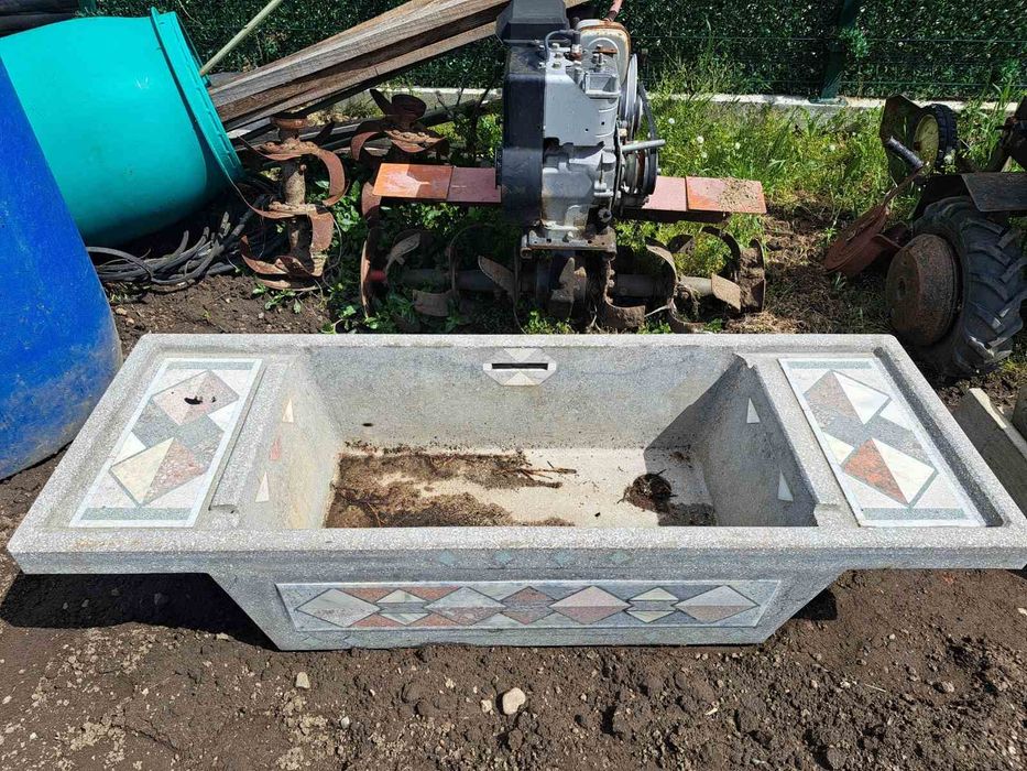 Продавам градинска мивка