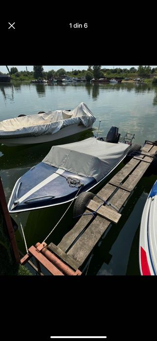 Barcă șalupă recondiționată recent