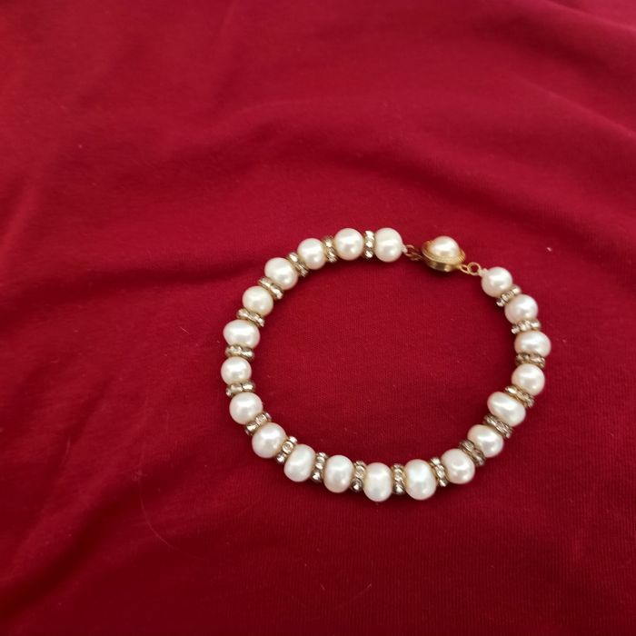 Браслеты женские