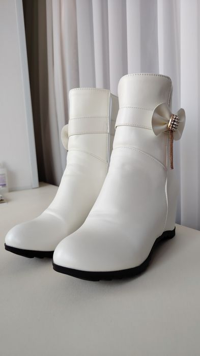 Нарядная обувь весенняя