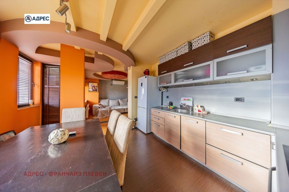 Продава се Мезонет в Плевен, Широк център - 103 кв.м за 1085 €/кв.м - Снимка #3