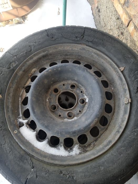 Продам железные диски Ауди