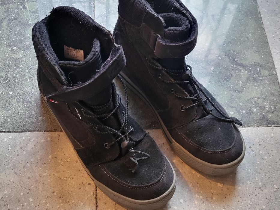 Топли боти Viking