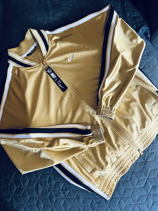 Златисто горнище Nike XS