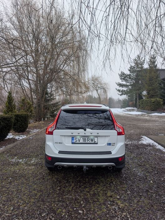 Volvo XC60 D5 manual (12.2010)