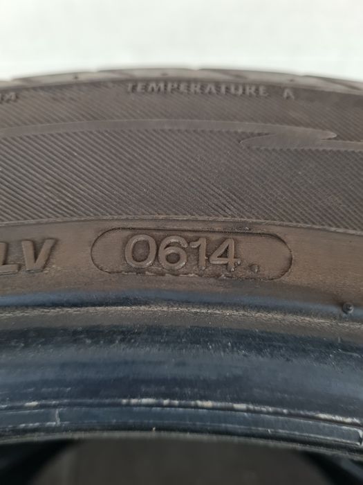 Летни гуми 2 броя VRRDESTEIN Ultrac 235 45 R17 дот 0614