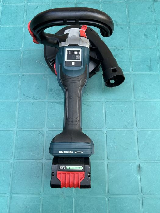 Slefuitor beton Bosch GBR 18V 15S