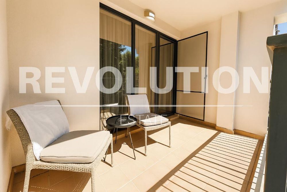 Дава се под наем Двустаен апартамент в Варна, Център - 95 кв.м за 847.62 € - Снимка #7