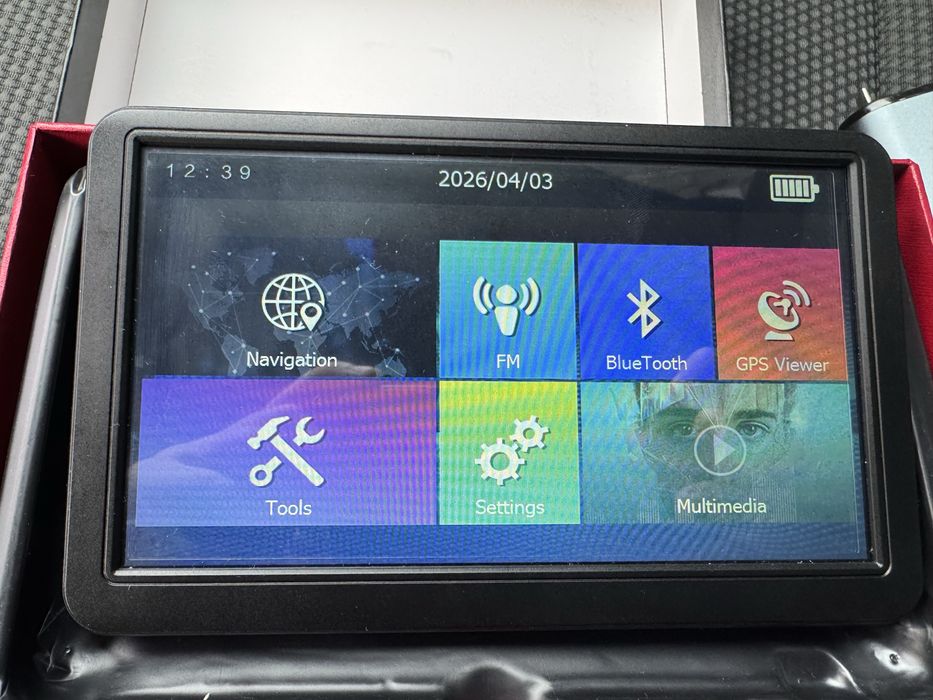 Vând GPS cumpărat de nou