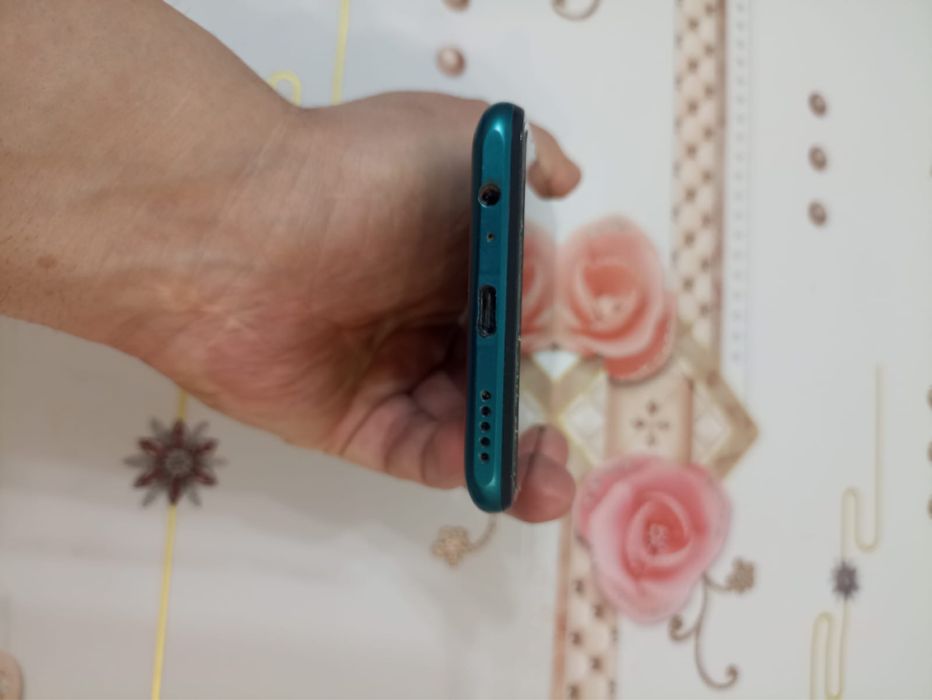 Сотовый телефон Huawei p smart 2021