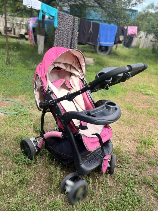 Продам детскую прогулочную коляску