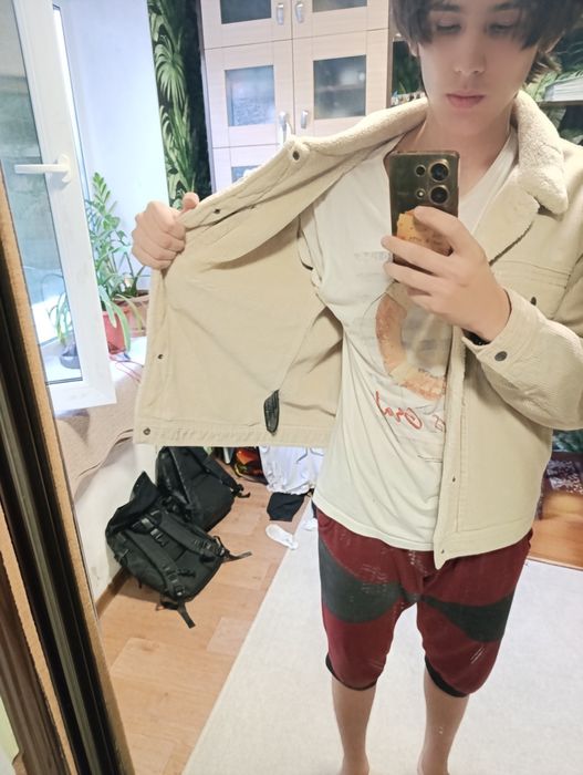 Продаю куртку Pull&Bear, размер XL.