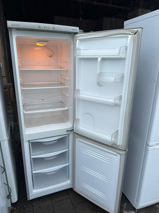 Холодилник самсунг