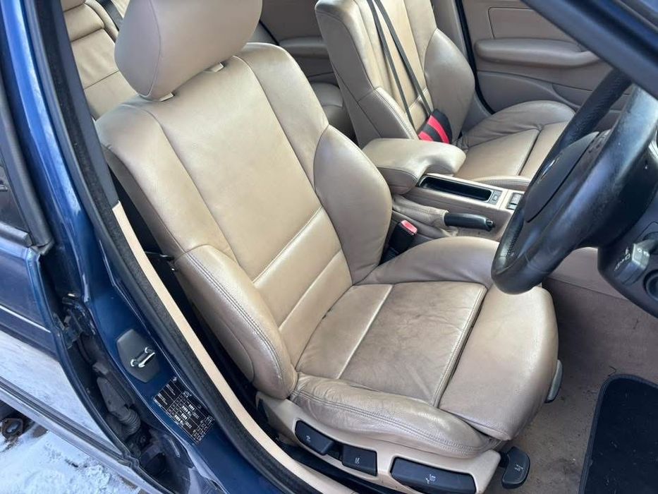 Dezmembrez BMW 330i 231cp Automat 110.000 Mile, M-Tech 2,Recaro crem,Jante style 135 M