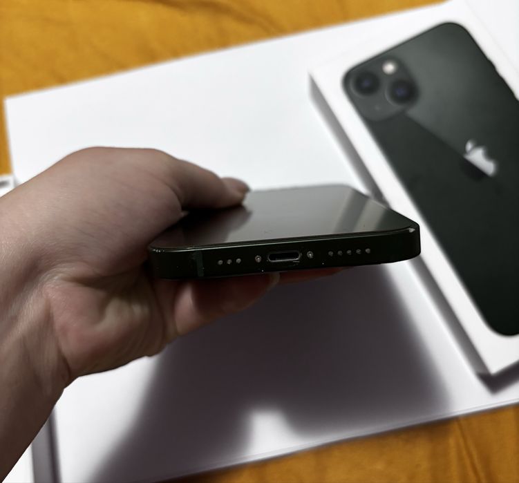 Vand Iphone 13 verde