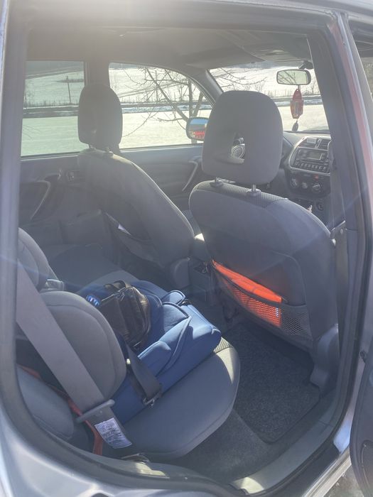 De vanzare toyota rav 4