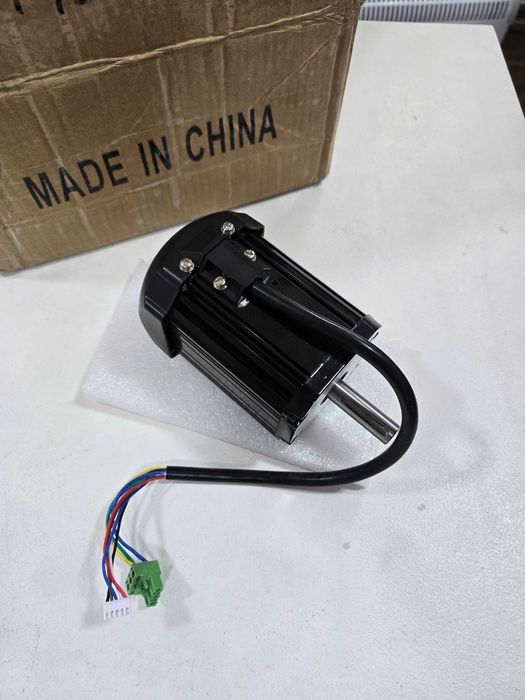 Motor brushless ideal pentru ministrung/freza/trotineta/hobby, 1100W