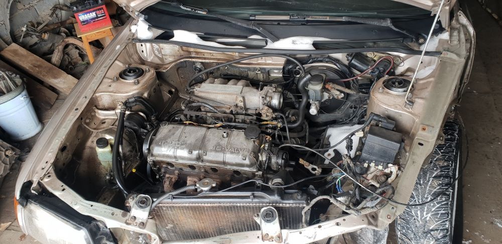 Продам Мазду 323