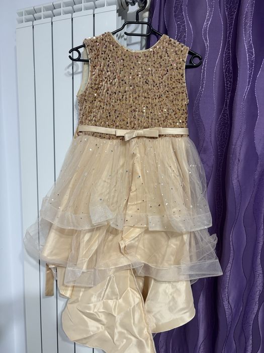 Rochita fetita 6-11 ani