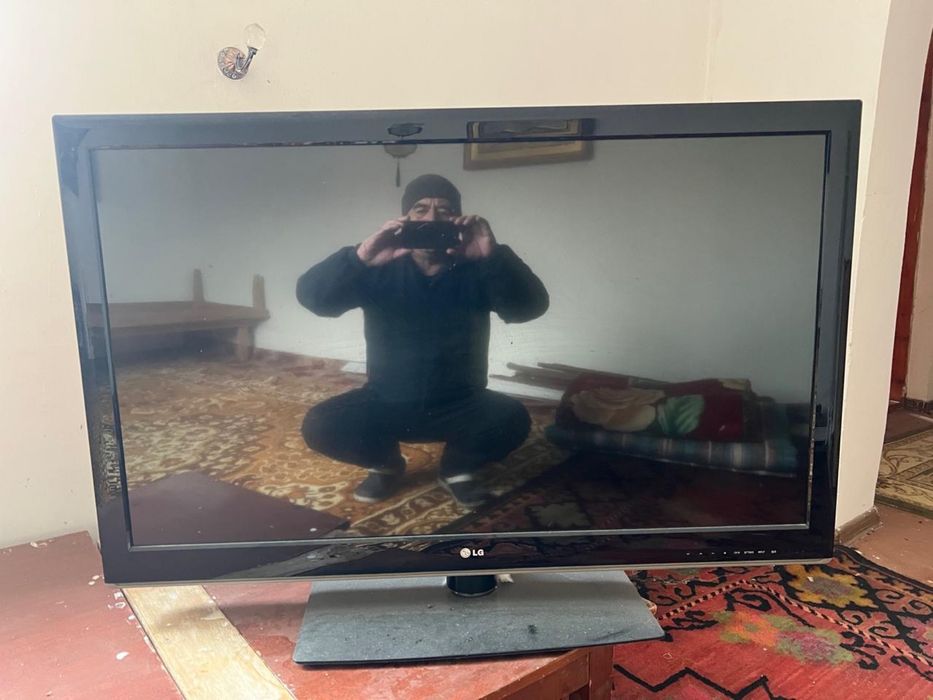 Телевизор LG 42LM340T-ZA