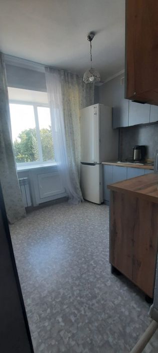 Сдам  квартиру  по месячно