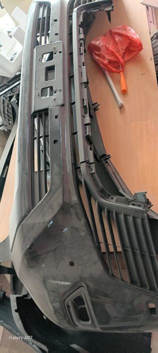 Тайота 300 бампер оригинал