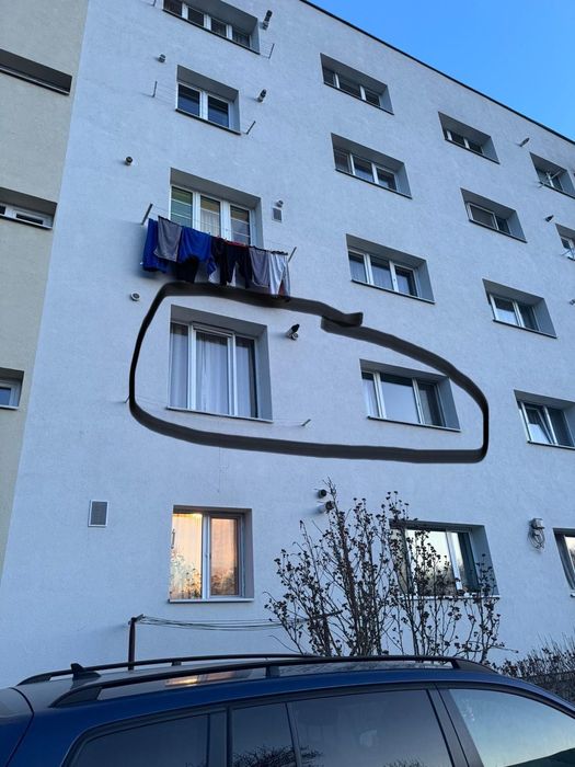 Dau în chirie apartament