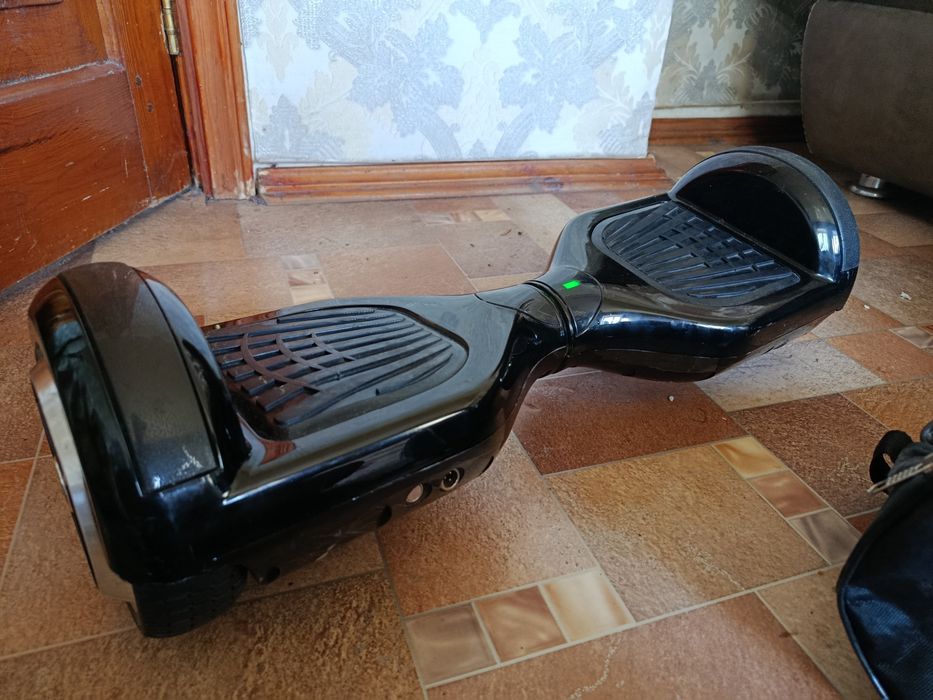Продам гироскутер почти новый