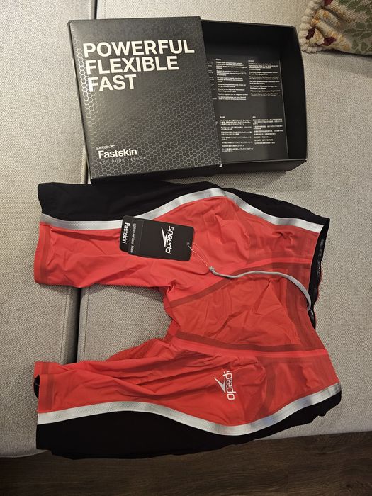 Продам Стартовые шорты SPEEDO