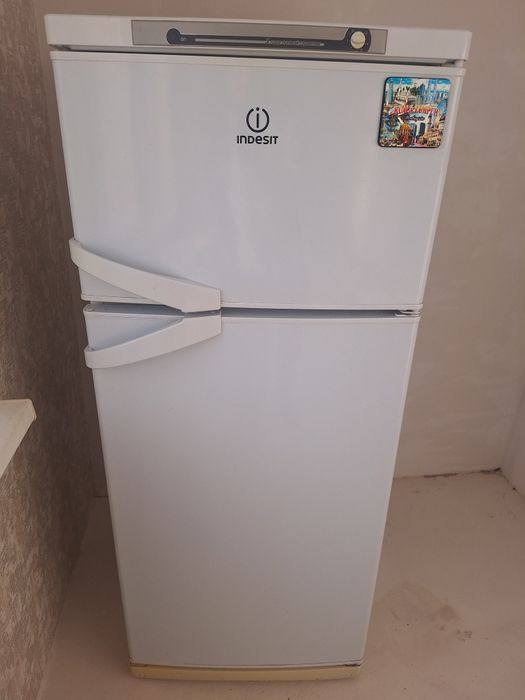 Продаётся холодильник