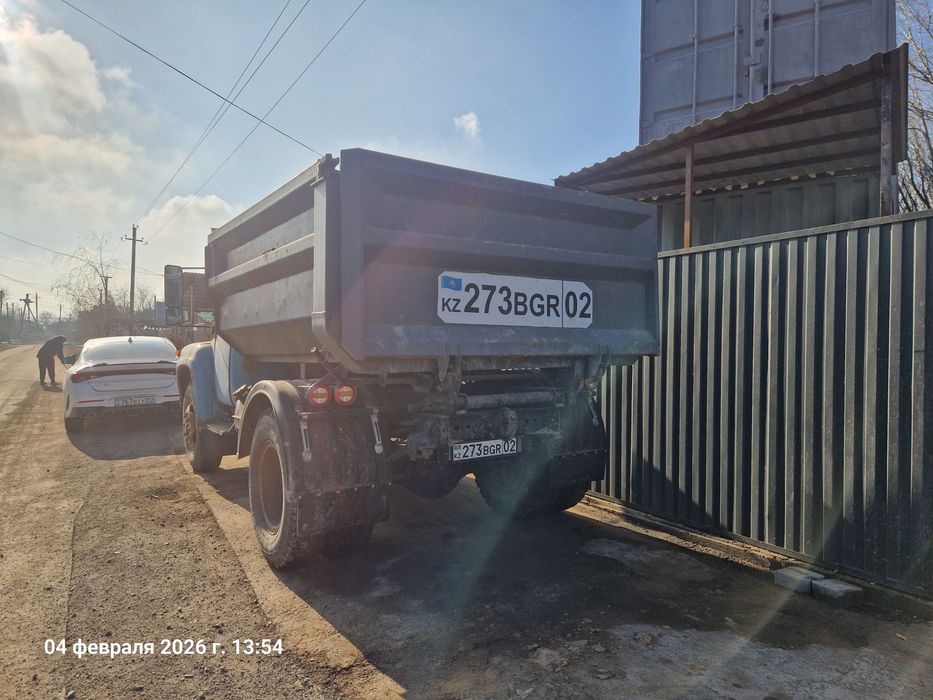 Даставка песок ,шебень , отсев , сникерс , ПГС,