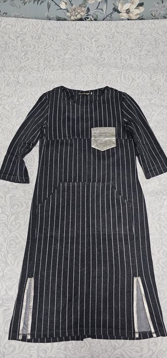 Платья в отличном состояний