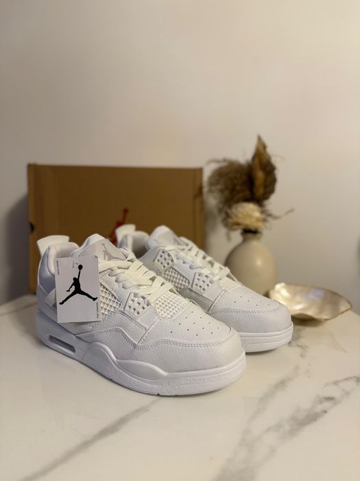 Jordan 4 White Thunder