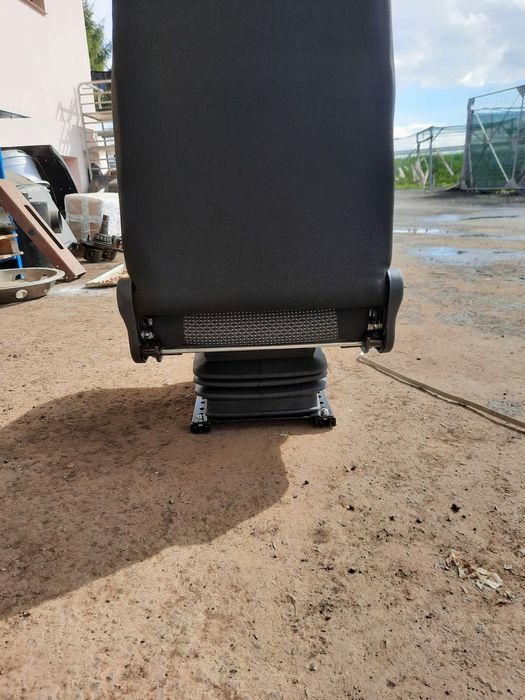 Scaun auto camion pentru sofer