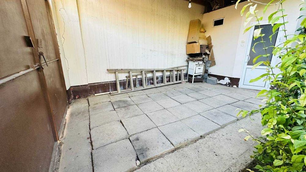 Продается участок 4-комнатный 2.7-соток, р-й М. Улугбек, улица Дархан