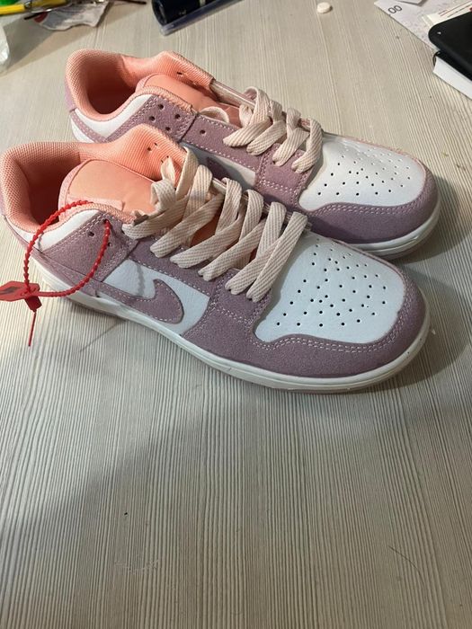 Продам новые кроссовки найк