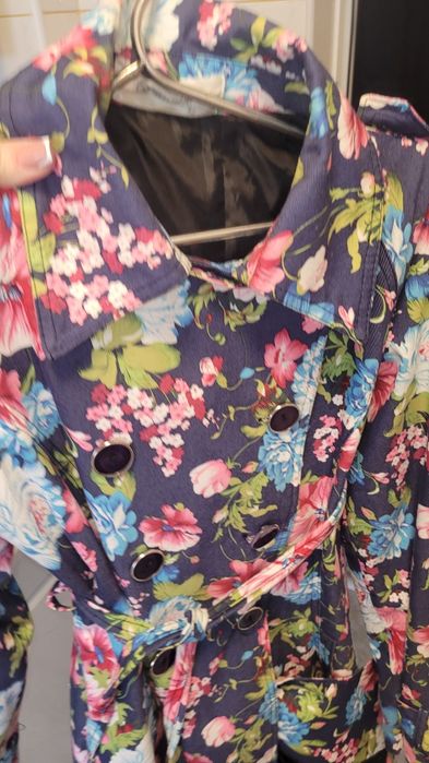 Trech dama marime 42,marca Geannini