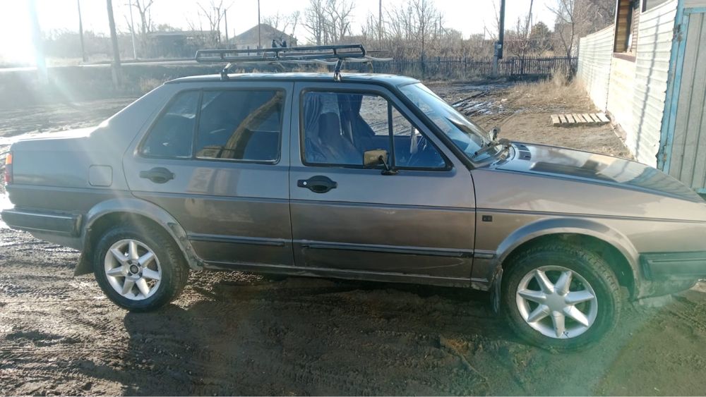 Продам машину джетта