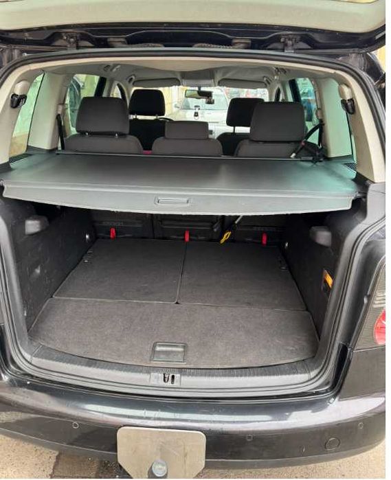 VW Touran 2.0   FARA RUGINA