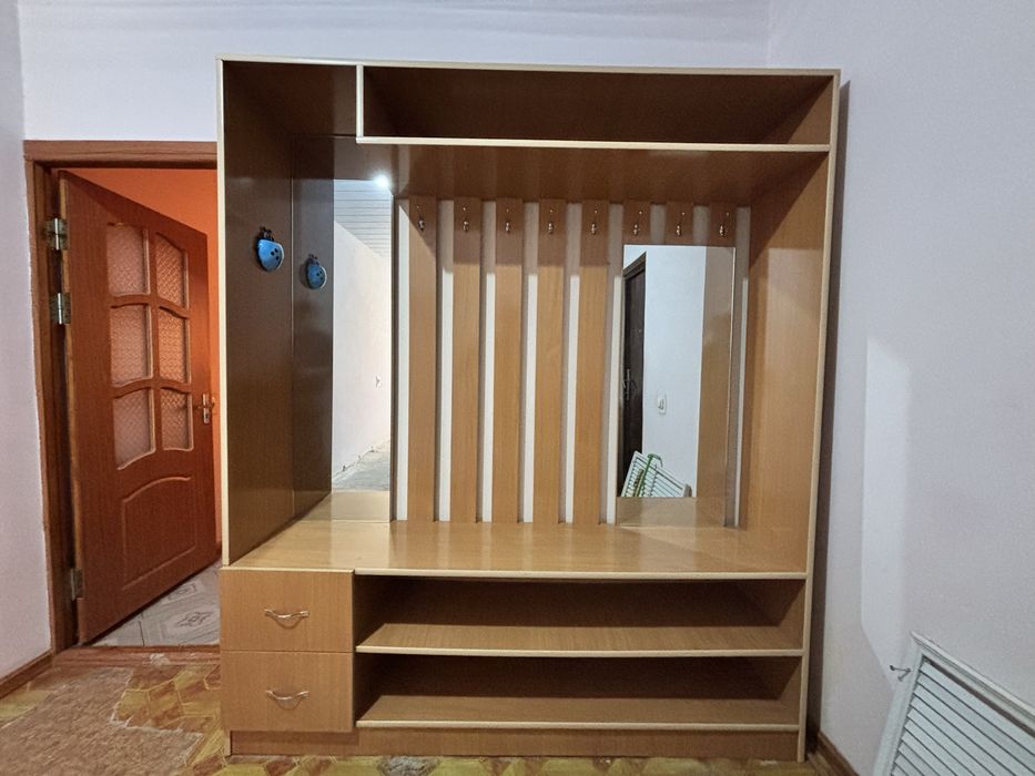 Прихожка, вешалка для прихожки