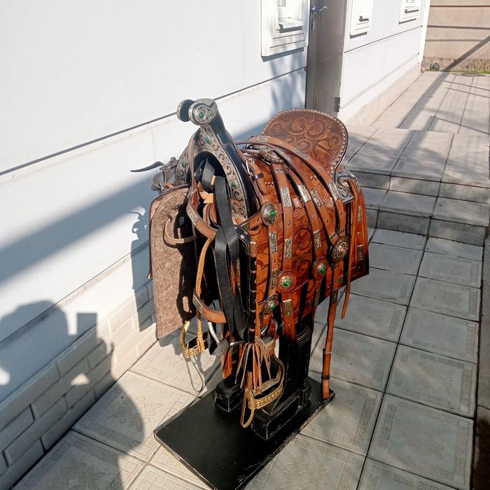 Ертоқым,  седло,  ертокым