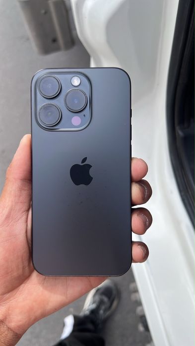 Apple iPhone 15 pro,256gb,titanium,