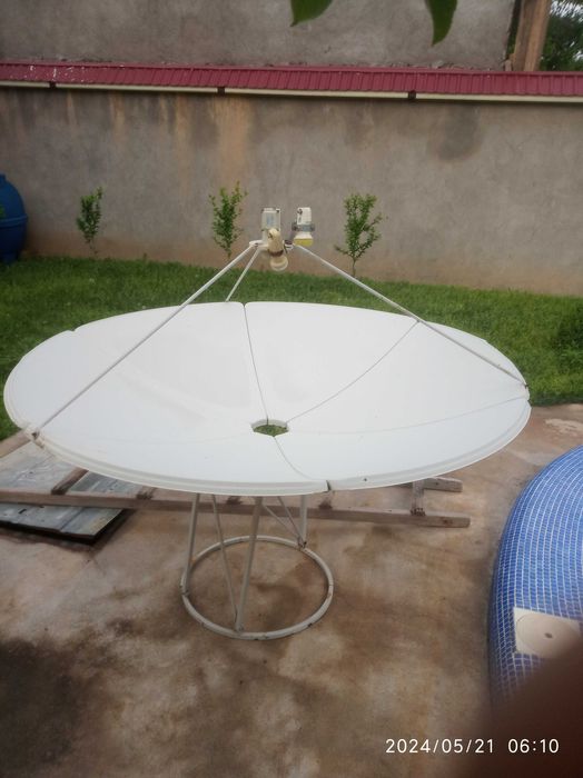 Antena parabalicheskiy, parabalka, kabelniy, sputnikoviy