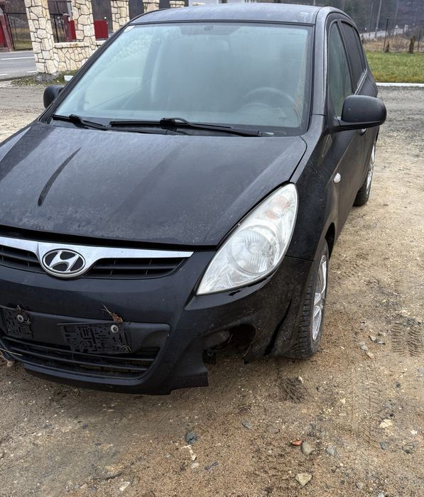 Hyundai  i20   Avariat