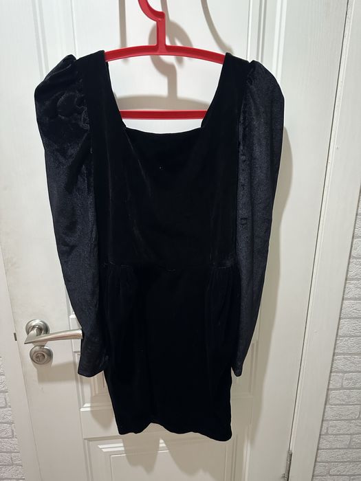 Новое бархатное платье