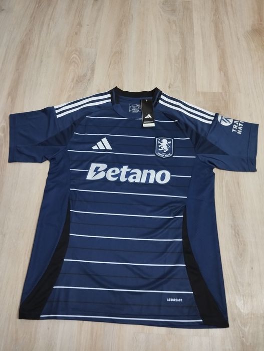 Футболни тениски (  Астън Вила, Виляреал, Дженоа, Дармщад