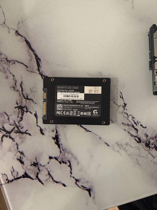 SSD 120gb gigabyte