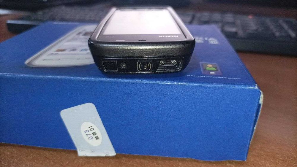 Продам Nokia 5230 (необходима замена батареи)